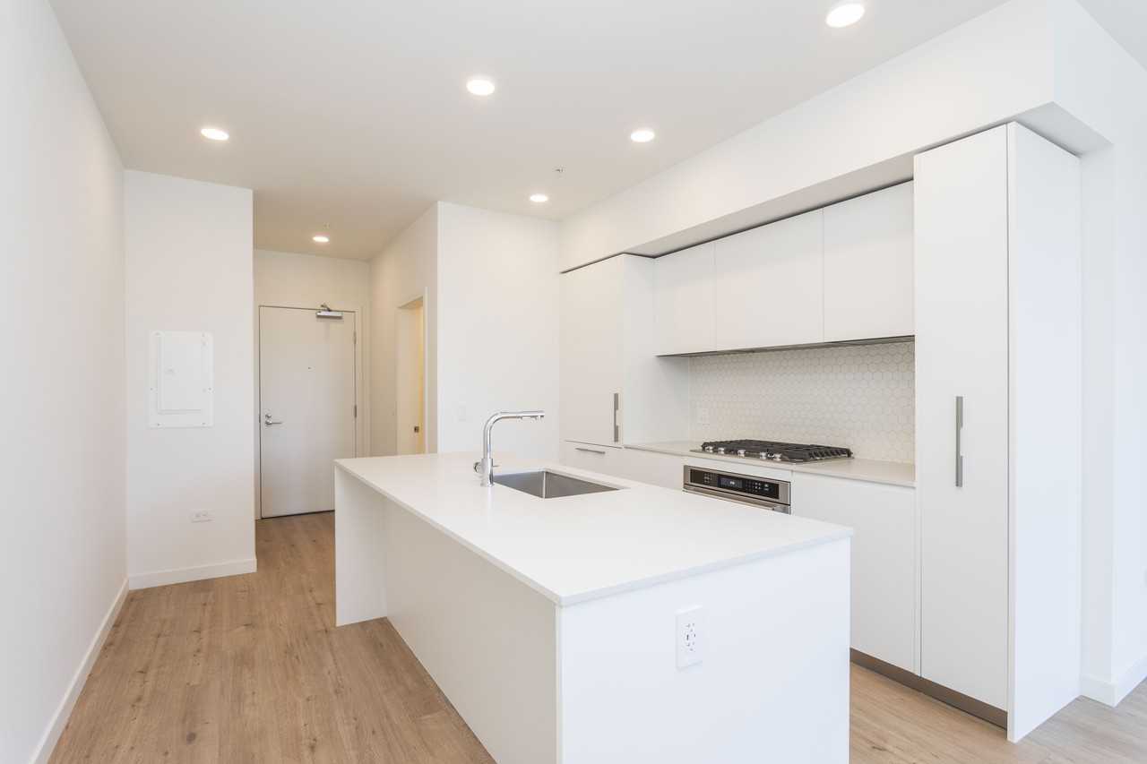 1500 Scott Cres #303 - Photo 3 of 48