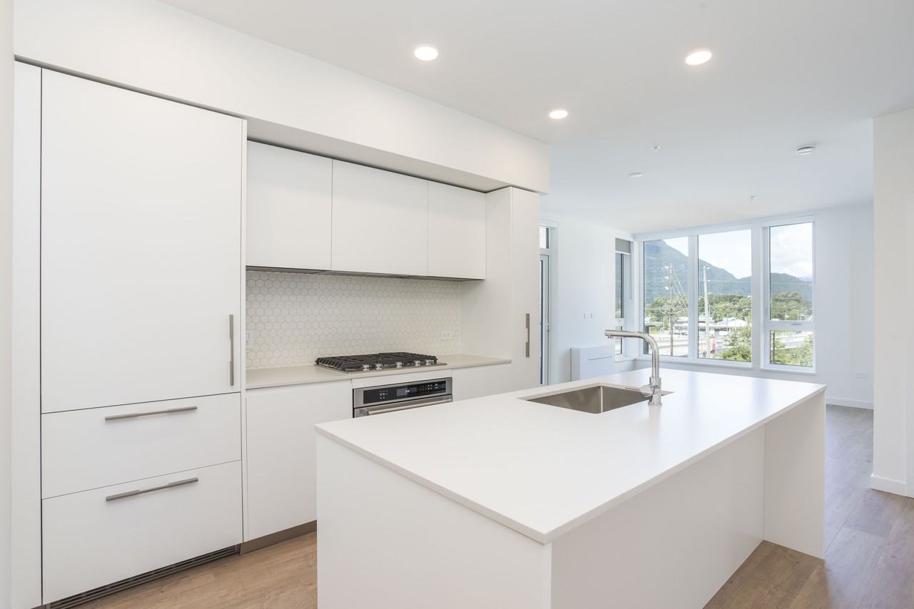 1500 Scott Cres #303 - Photo 5 of 48