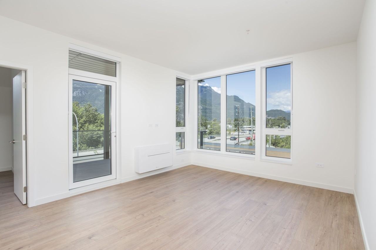 1500 Scott Cres #303 - Photo 6 of 30