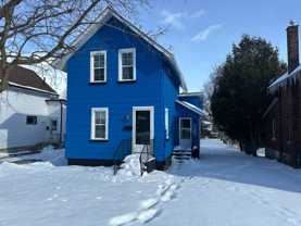 74 Adelaide St S - Photo 1 of 1