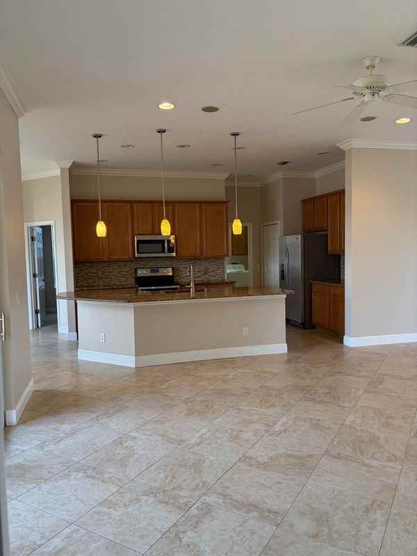 7779 Arolla Pine Blvd - Photo 5 of 21