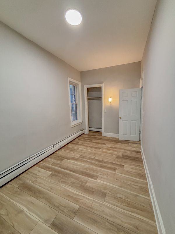 2425 5th Ave ##2 - Photo 3 of 3