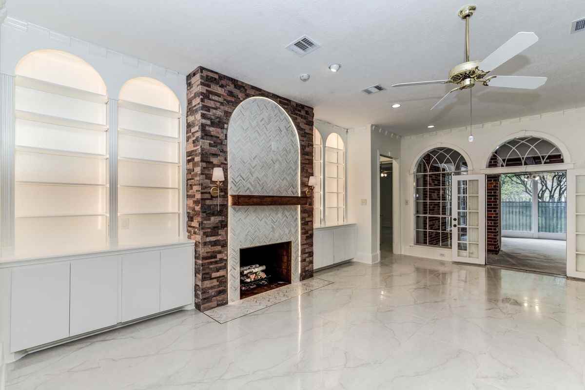 90 Heathrow Ln - Photo 4 of 5