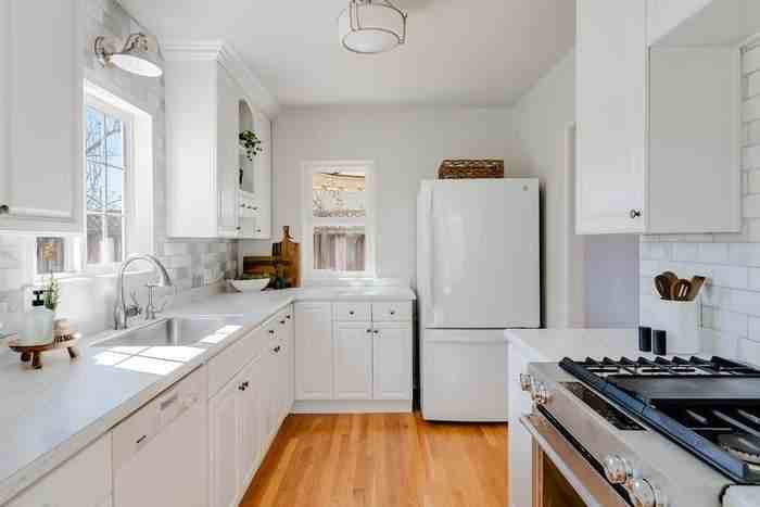 214 Fairmount Ave - Photo 7 of 20