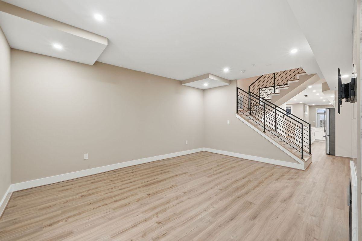 3620 13th St Nw - Photo 7 of 36