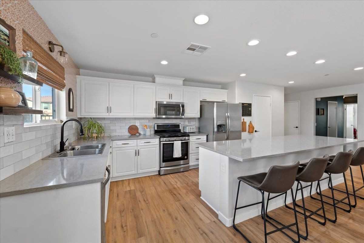 14373 Lorado Way - Photo 3 of 14
