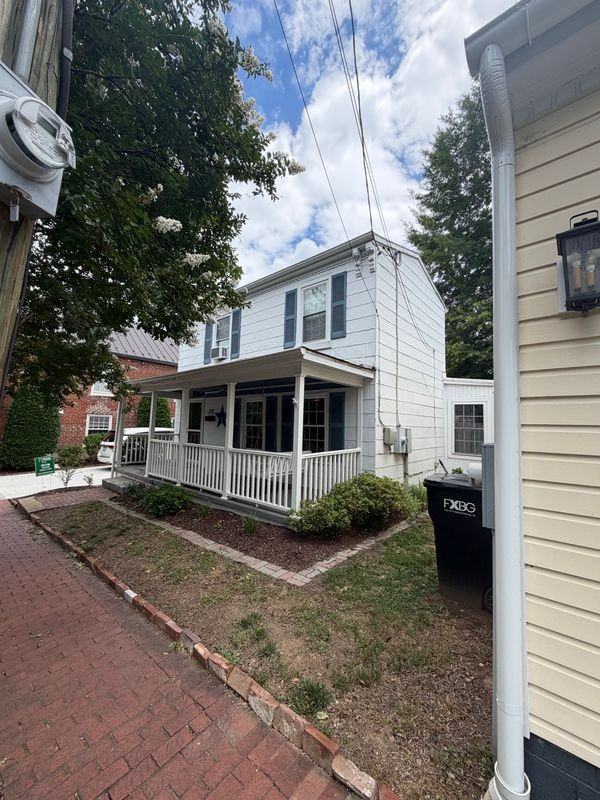 102 Frederick St - Photo 3 of 16