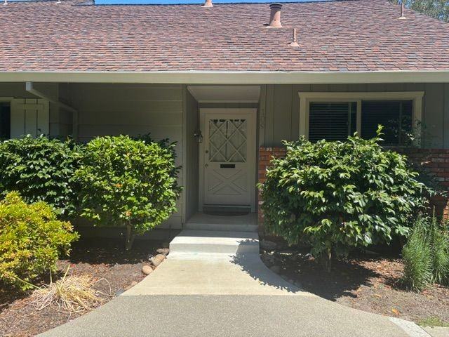 109 Miramonte Dr - Photo 3 of 11