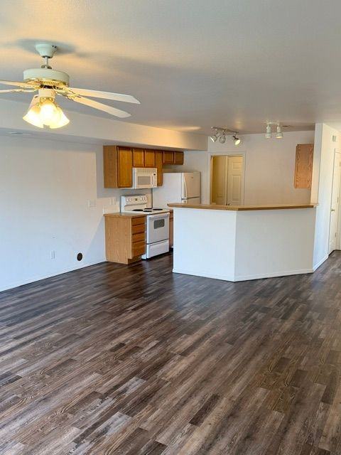 233 E Shelby Ln - Photo 3 of 23