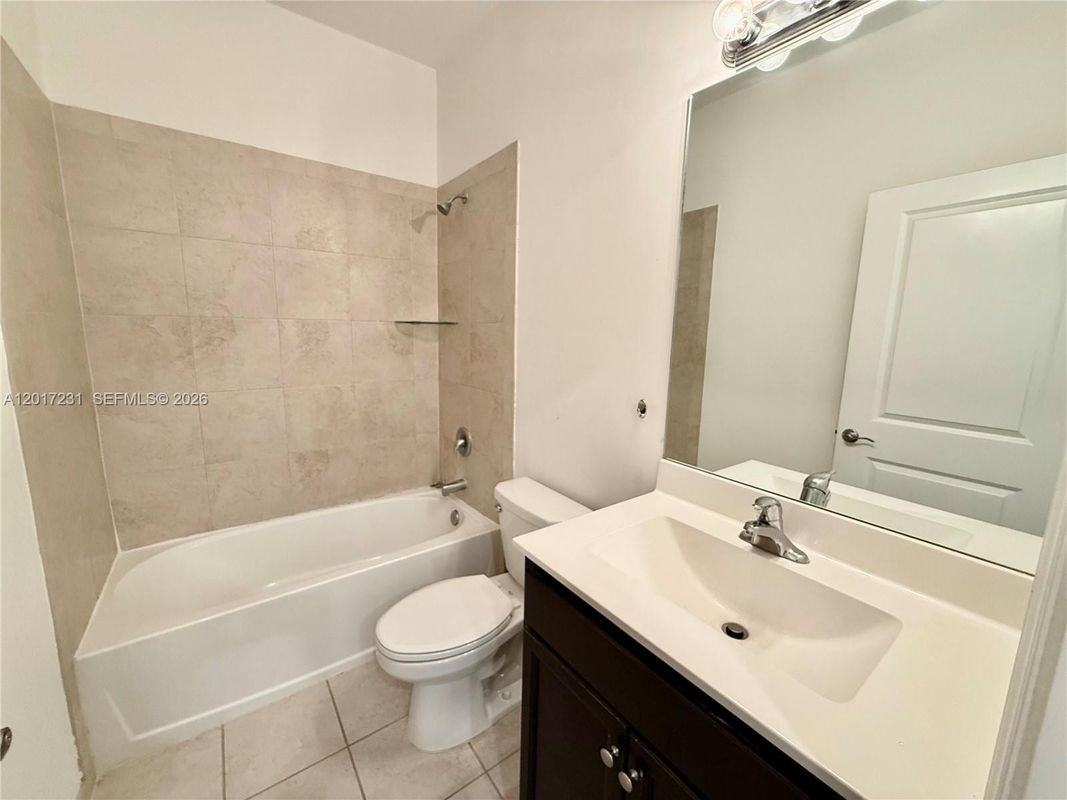 11313 Sw 250th Ter - Photo 3 of 15