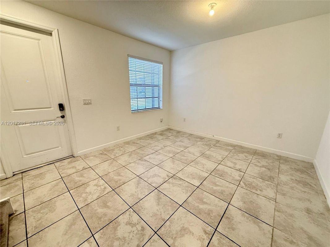 11313 Sw 250th Ter - Photo 6 of 15