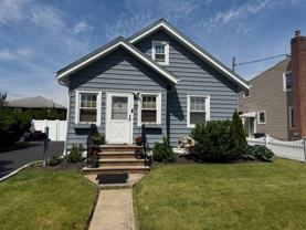 42 Saint Marks Ave - Photo 1 of 1