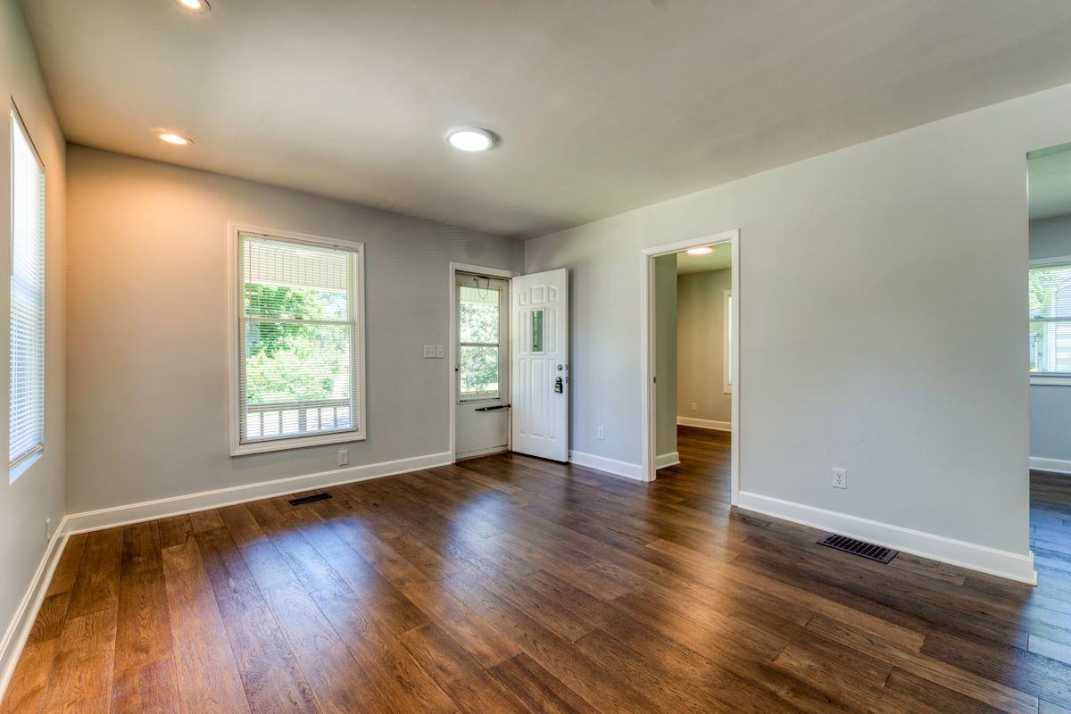 8241 Riley St - Photo 3 of 28