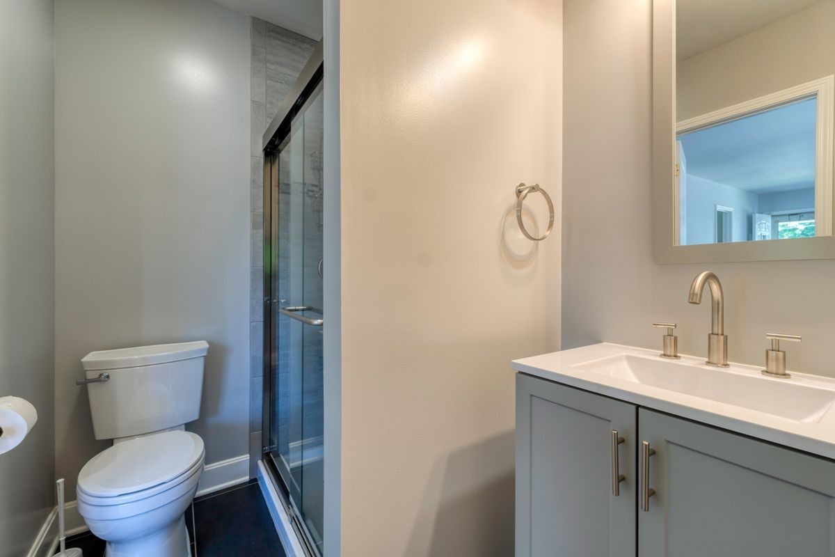 8241 Riley St - Photo 4 of 28