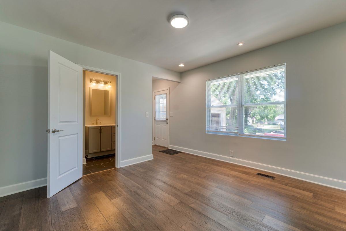 8241 Riley St - Photo 6 of 28