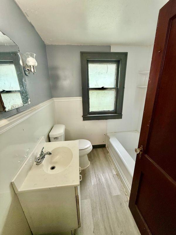 134 Philadelphia St - Photo 5 of 7