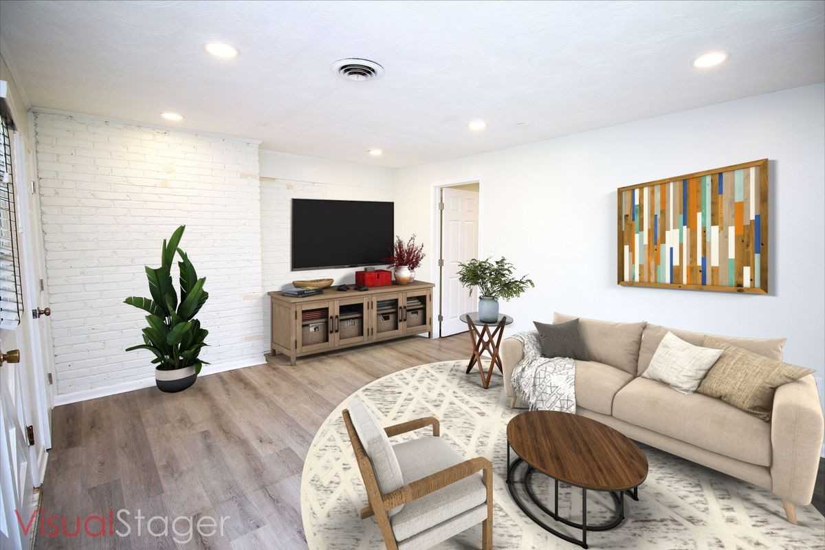 11703 Caplinger Rd - Photo 3 of 13