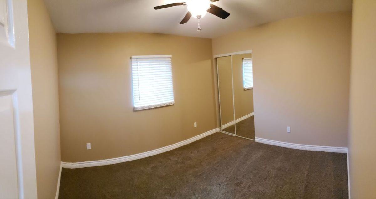 143 W San Ysidro Blvd ##1/2 - Photo 2 of 11