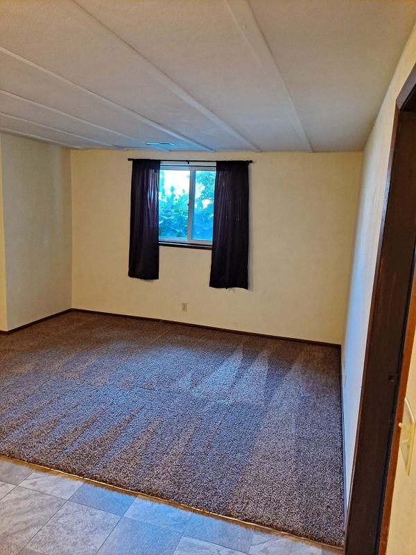 1445 W 16th St ##2 - Photo 6 of 10