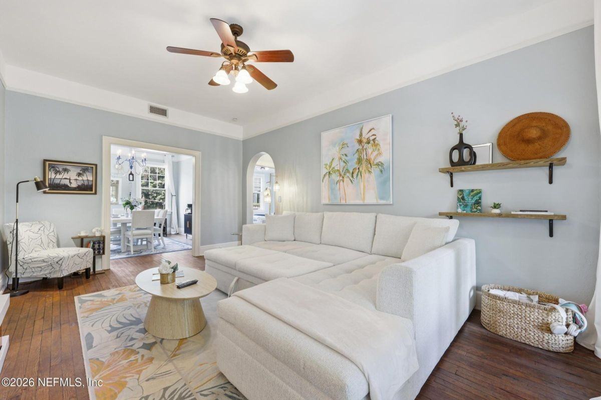 1786 Challen Ave - Photo 6 of 14