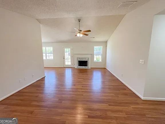 124 Amelia Garden Way Southeast - Photo 2 of 10