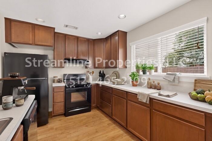 12711 Rampart St - Photo 6 of 46