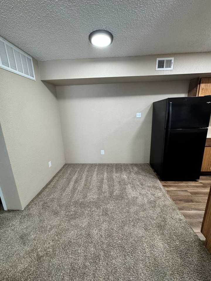 Creekwood Village - Photo 5 of 16