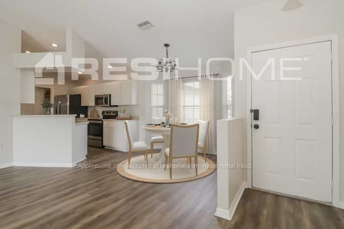 4360 Gondolier Rd - Photo 5 of 18