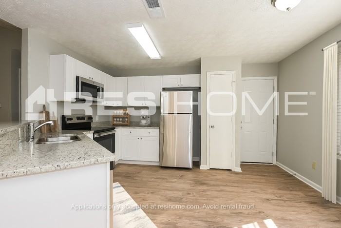 1841 Killarney Dr Sw - Photo 3 of 17