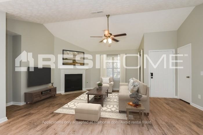 1841 Killarney Dr Sw - Photo 5 of 17