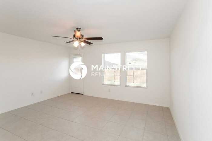 5720 Rockrose Ln - Photo 2 of 16