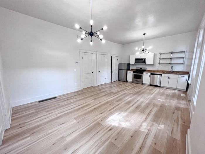 903 Isabella St #1 - Photo 2 of 7