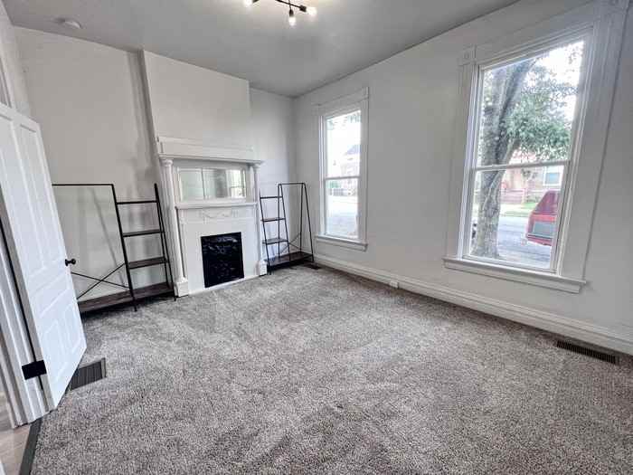 903 Isabella St #1 - Photo 6 of 7