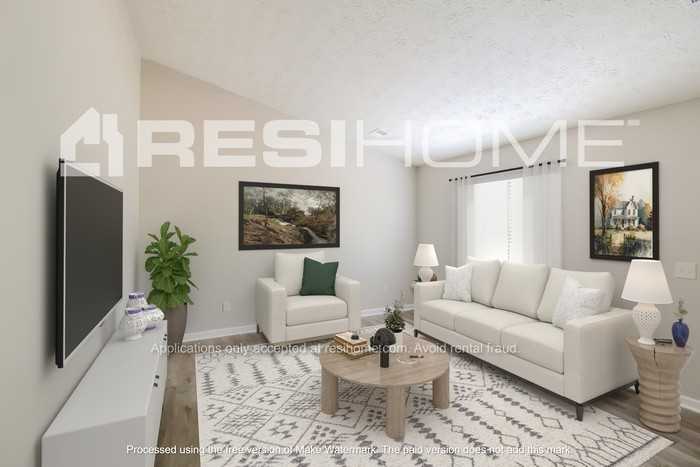 8962 Ashwood Dr - Photo 4 of 10