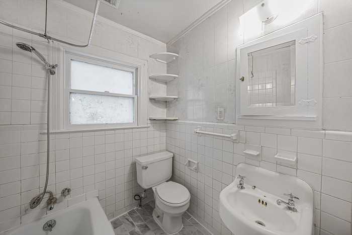 3100 King St - Photo 5 of 15