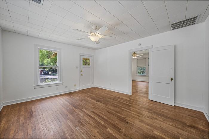 3100 King St - Photo 6 of 15