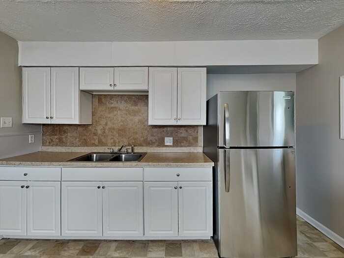 514 Carol Dr - Photo 7 of 15