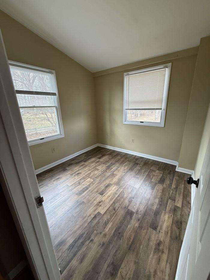 4060 Ridge Rd - Photo 7 of 12
