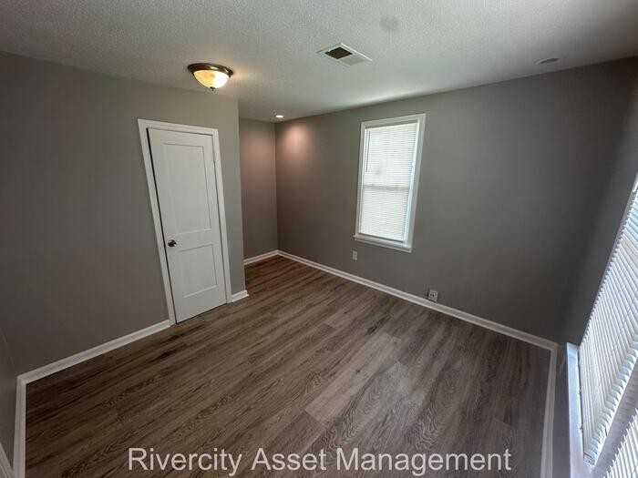 3063 Redbud Rd - Photo 4 of 16