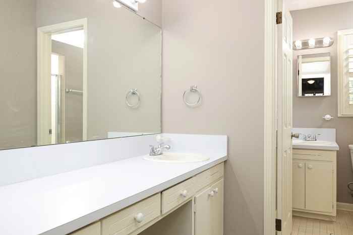 620 Sandhurst Dr - Photo 6 of 12