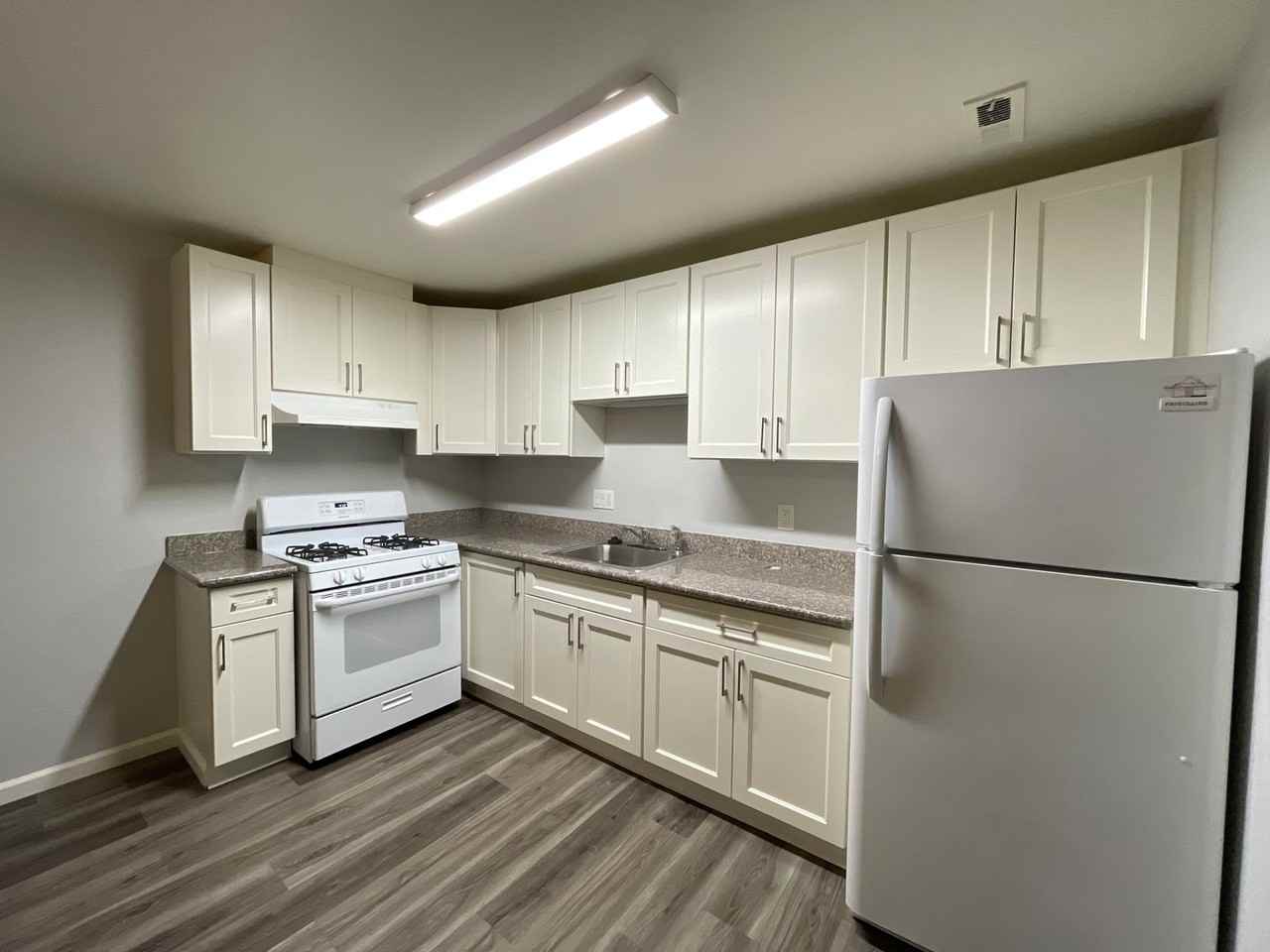 613 Camanche Lane - Photo 3 of 11