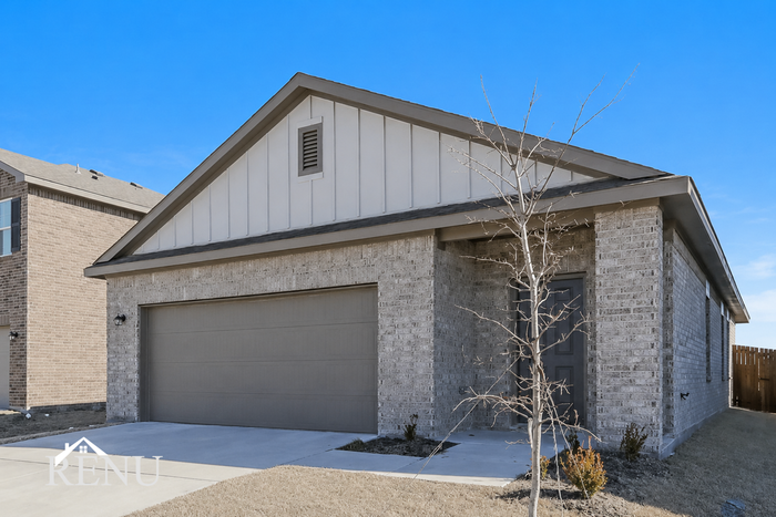 6124 Harrah Ln - Photo 2 of 20