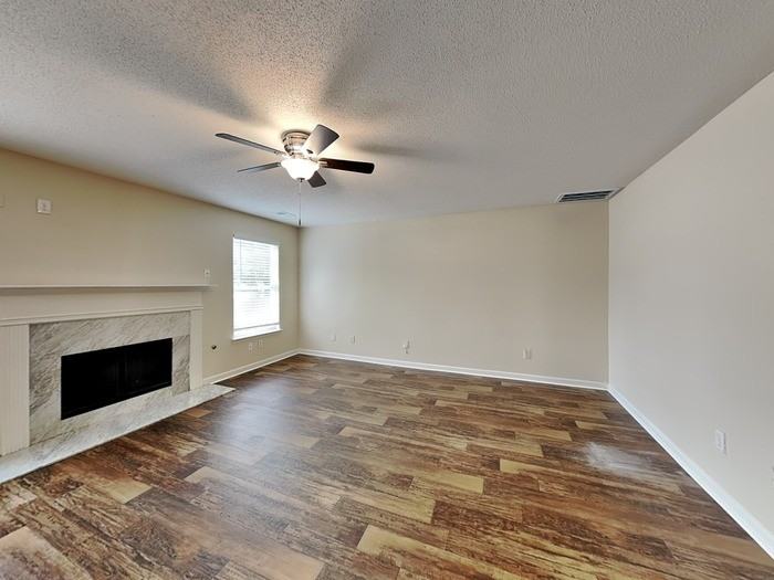 6095 Trotters Cir - Photo 6 of 27