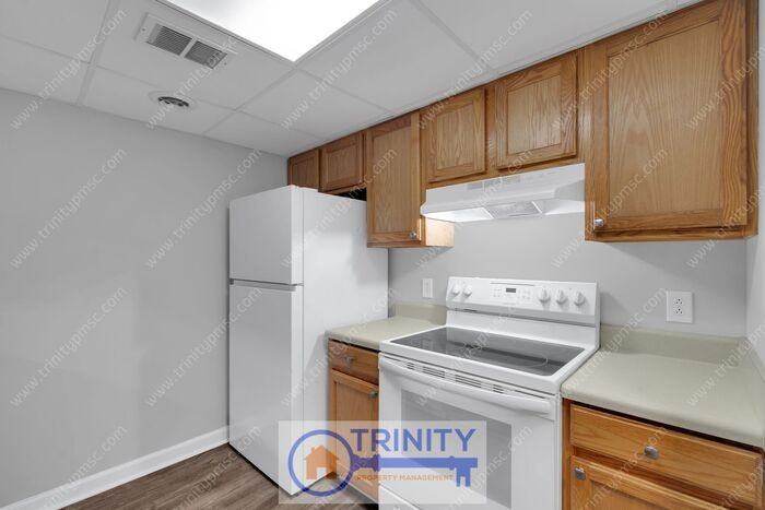 102 Lynn Cir #2D - Photo 5 of 23