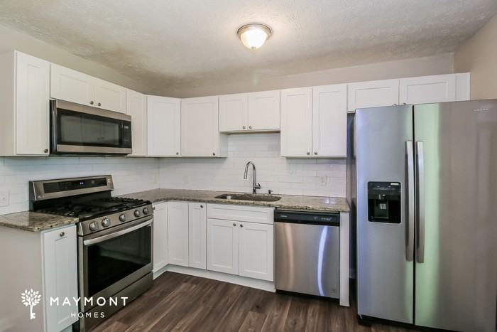 10072 Brass Ring Rd - Photo 7 of 15