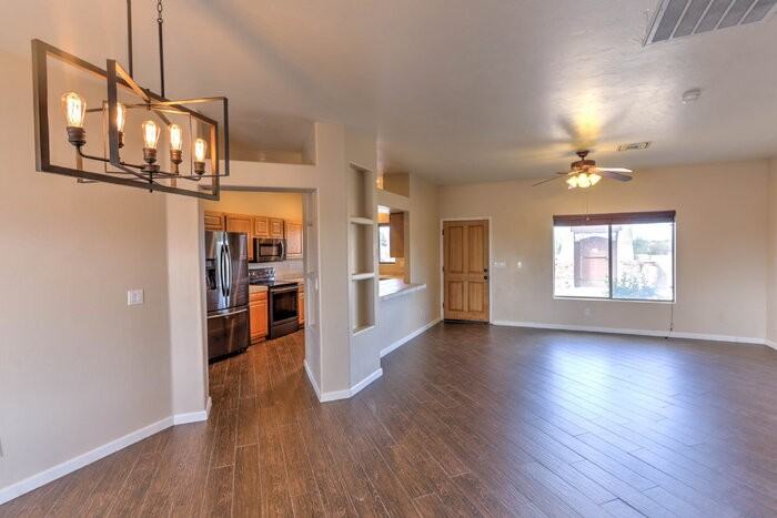 455 N Brahma Rd - Photo 6 of 34