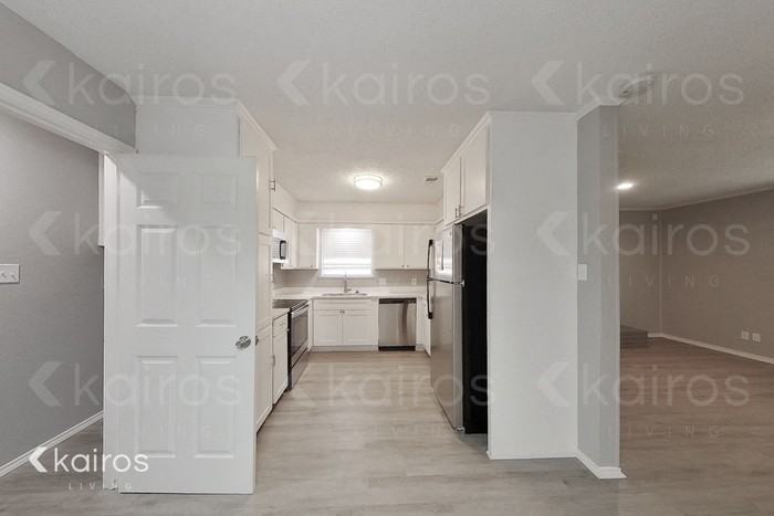 7148 Misty Meadow Dr S - Photo 6 of 18