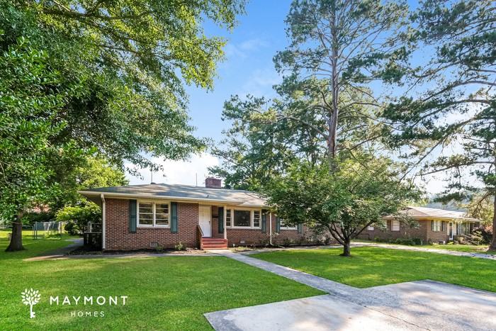 712 Jackson St - Photo 4 of 15