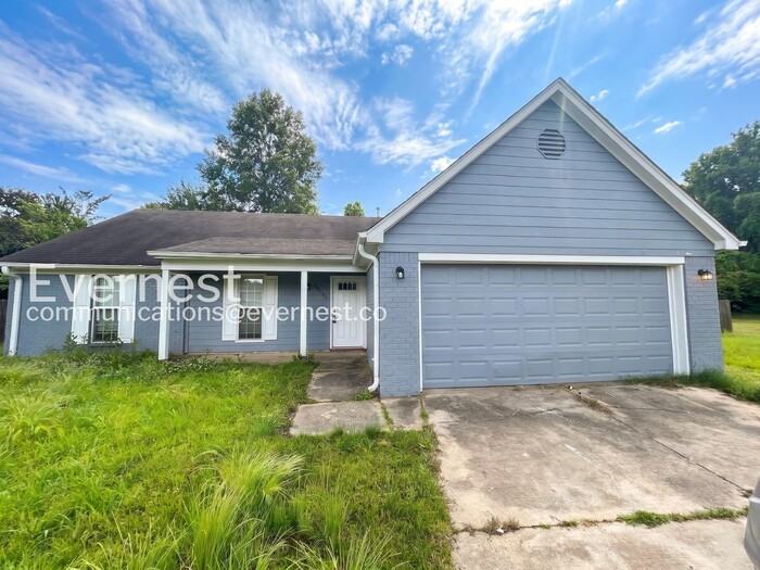 10453 Kristen Dr S - Photo 2 of 19