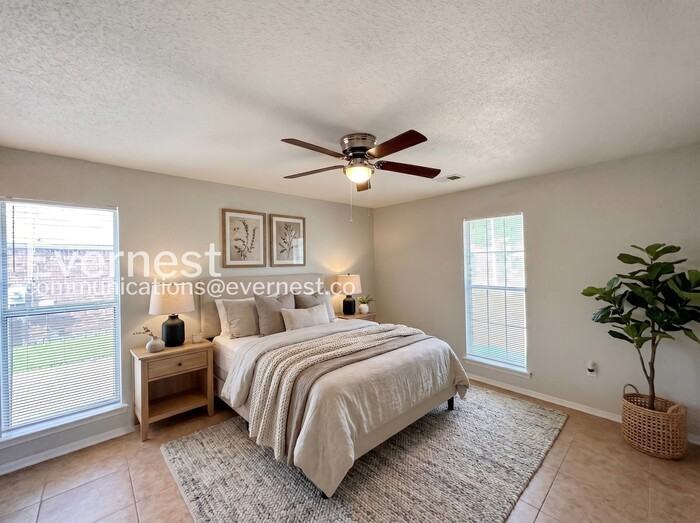 6230 Somerset Dr - Photo 4 of 16